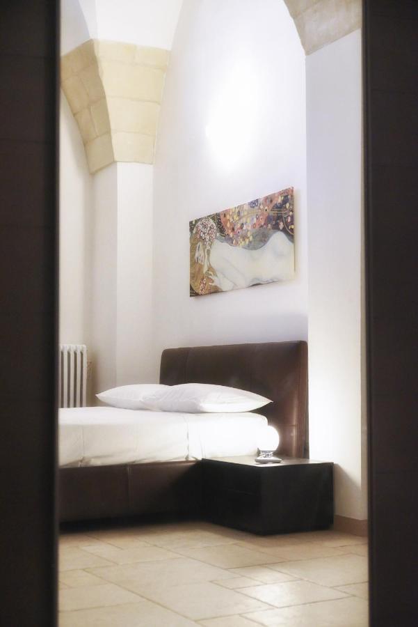 Milestone Inn ليتشي المظهر الخارجي الصورة